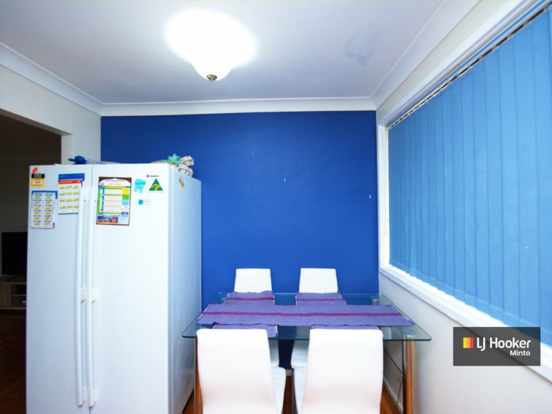 7 Campbell Close, Minto NSW 2566