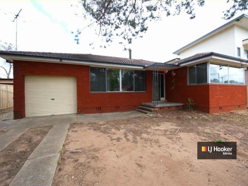 18 Alexander Crescent, Macquarie Fields NSW 2564