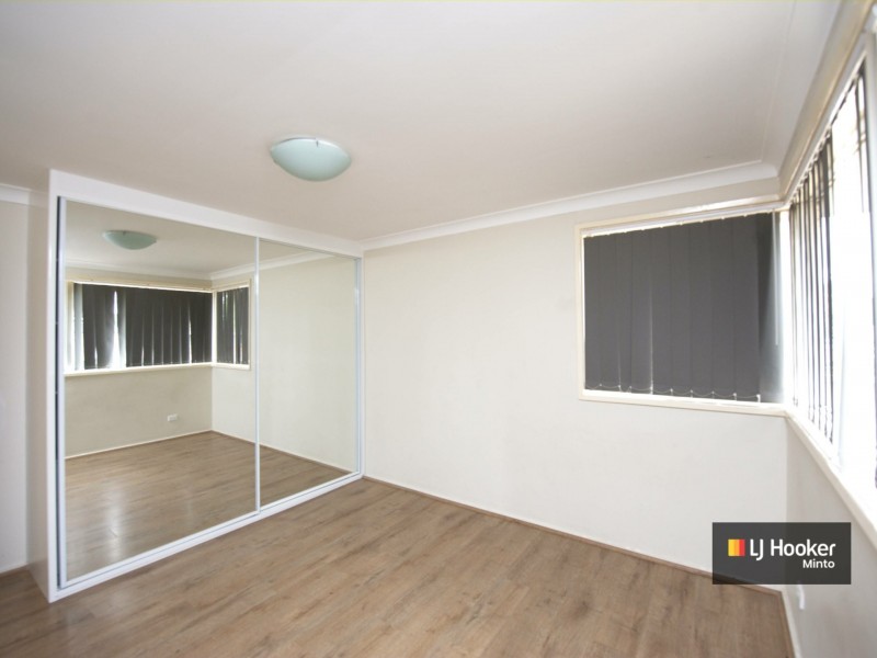 18 Alexander Crescent, Macquarie Fields NSW 2564