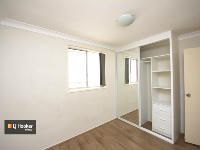18 Alexander Crescent, Macquarie Fields NSW 2564