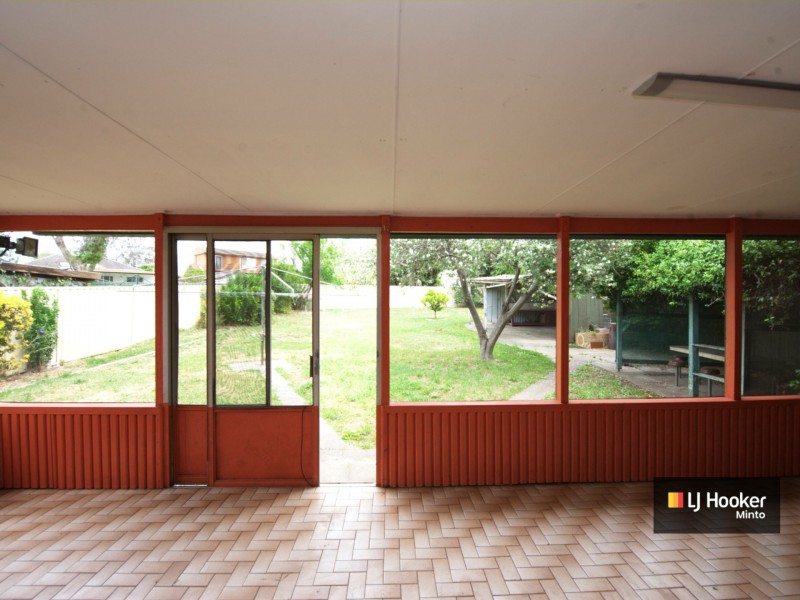 18 Alexander Crescent, Macquarie Fields NSW 2564
