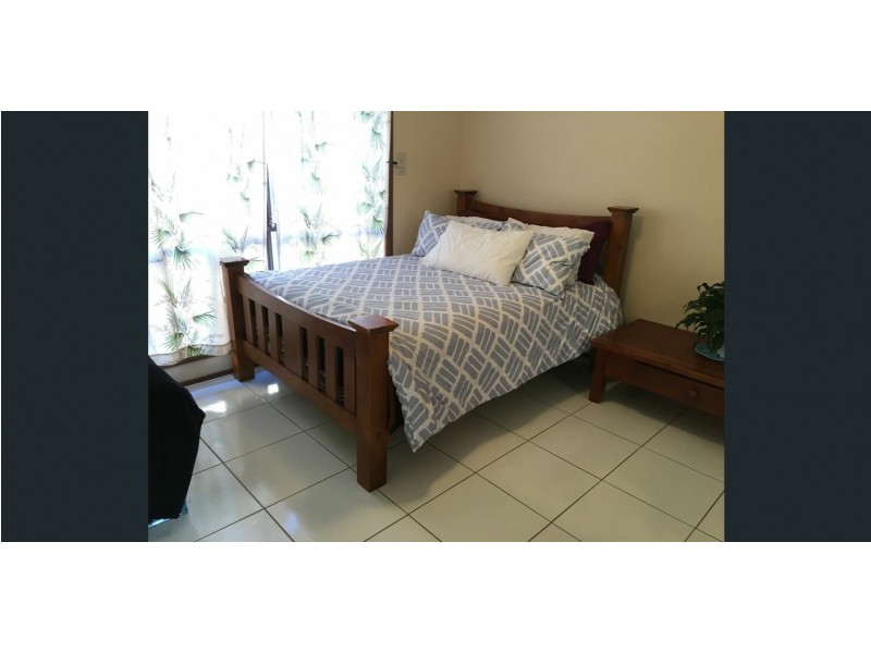 Villa 6/4 Mery Street, Macquarie Fields NSW 2564