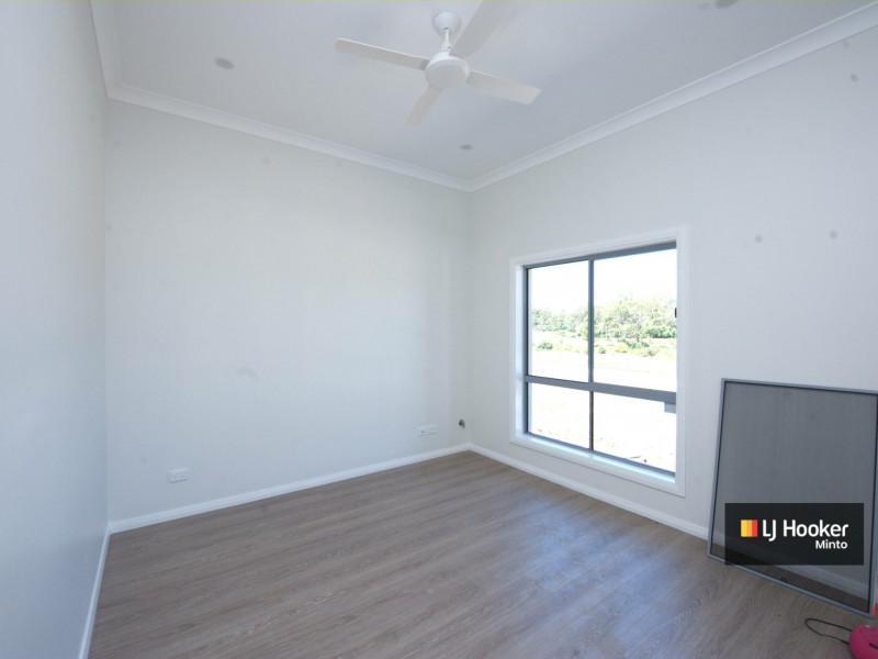 52 Poulton Terrace, Campbelltown NSW 2560