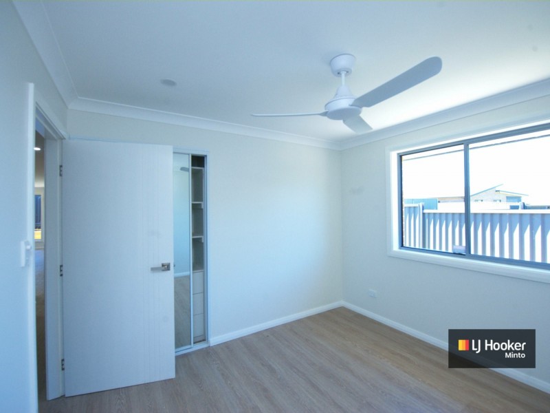 52 Poulton Terrace, Campbelltown NSW 2560