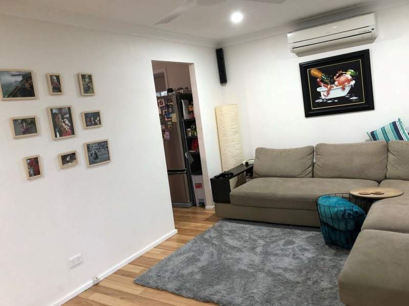 5 Trebbiano place, Eschol Park NSW 2558