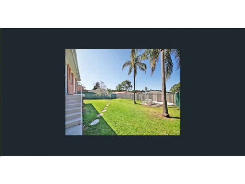 5 Trebbiano place, Eschol Park NSW 2558