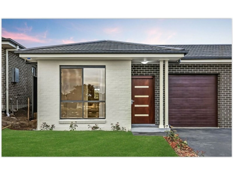 32B Hinton Loop, Oran Park NSW 2570