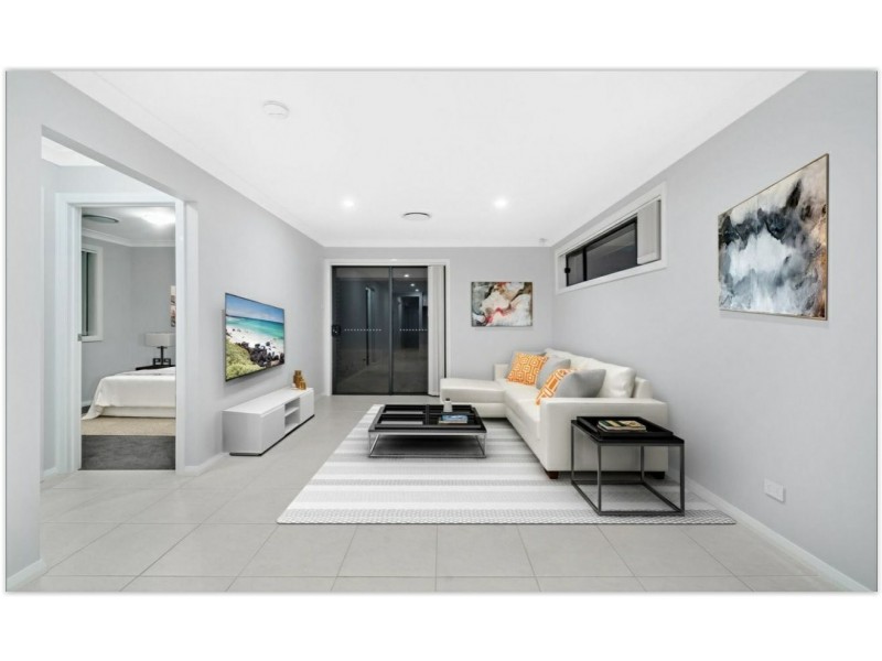 32B Hinton Loop, Oran Park NSW 2570