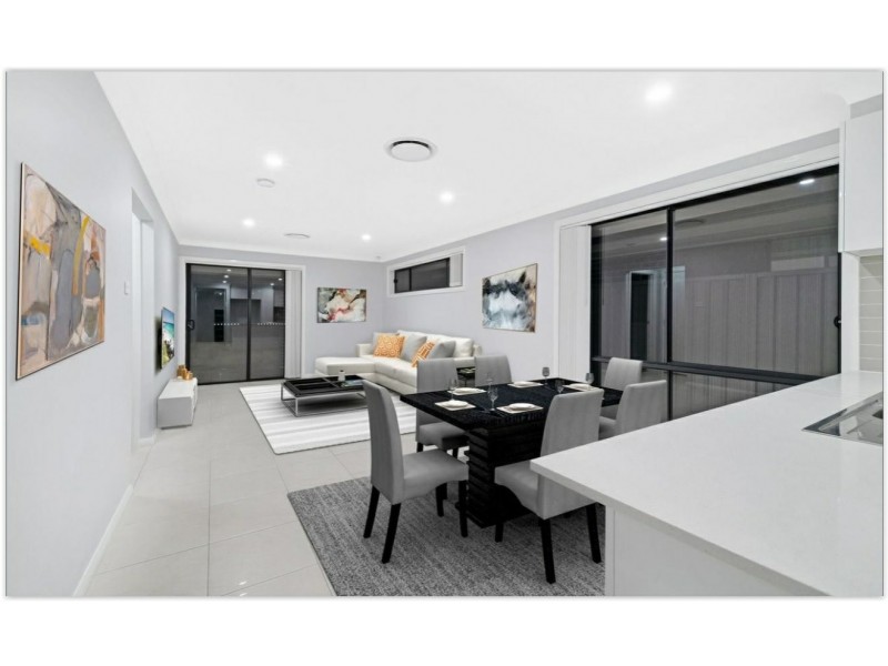 32B Hinton Loop, Oran Park NSW 2570