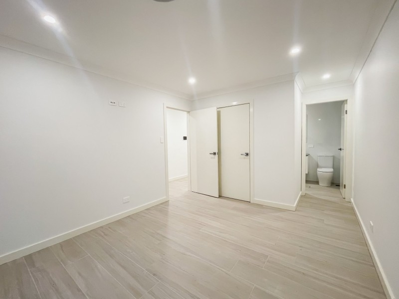 100 Poulton Terrace, Campbelltown NSW 2560