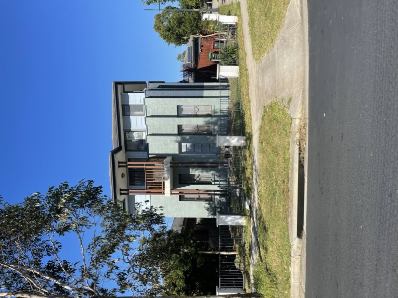 27 Grampine Ave, Minto NSW 2566