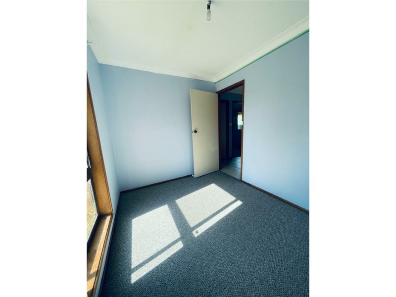 6 Kidd Place, Minto NSW 2566