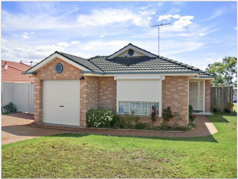 7 EDWARD EDGAR STREET, Minto NSW 2566