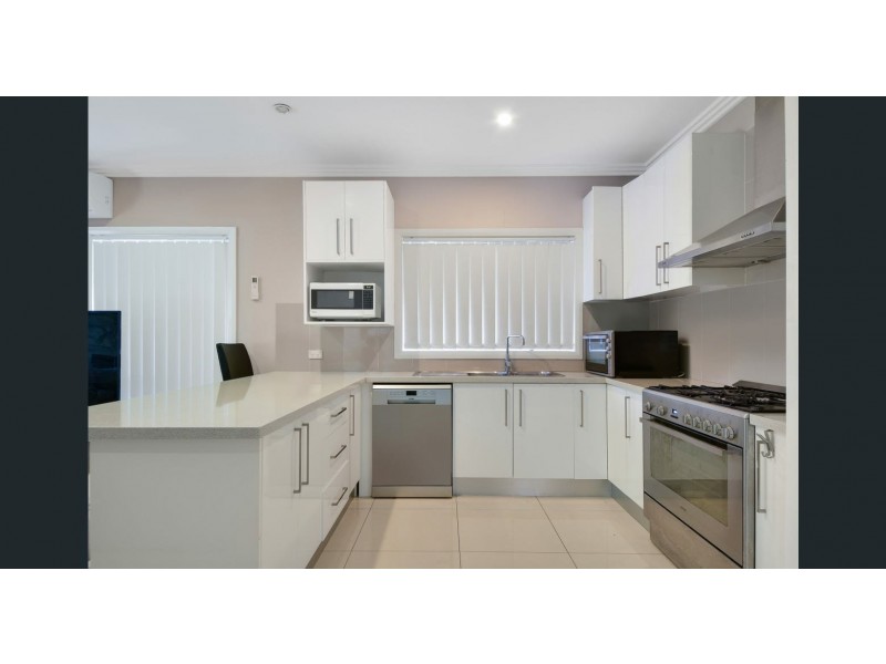 28 Mortimer Street, Minto NSW 2566