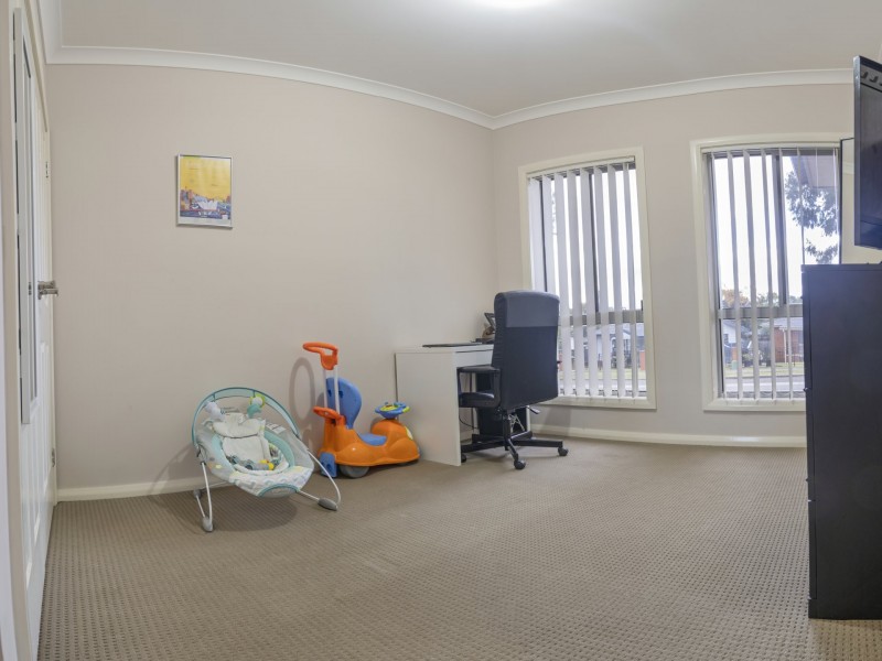 28 Mortimer Street, Minto NSW 2566