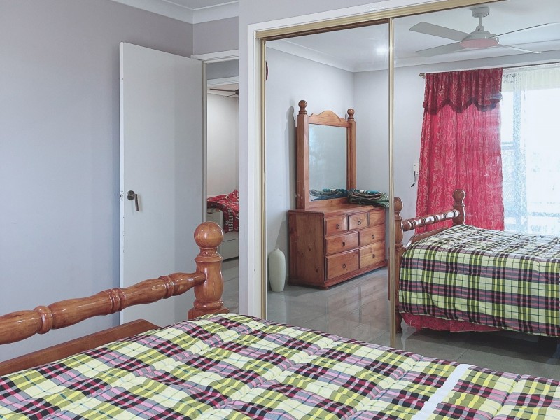 3 Ross Pl, Minto NSW 2566