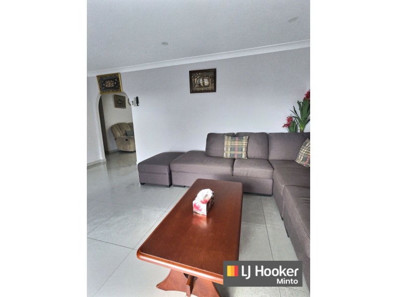 3 Ross Pl, Minto NSW 2566