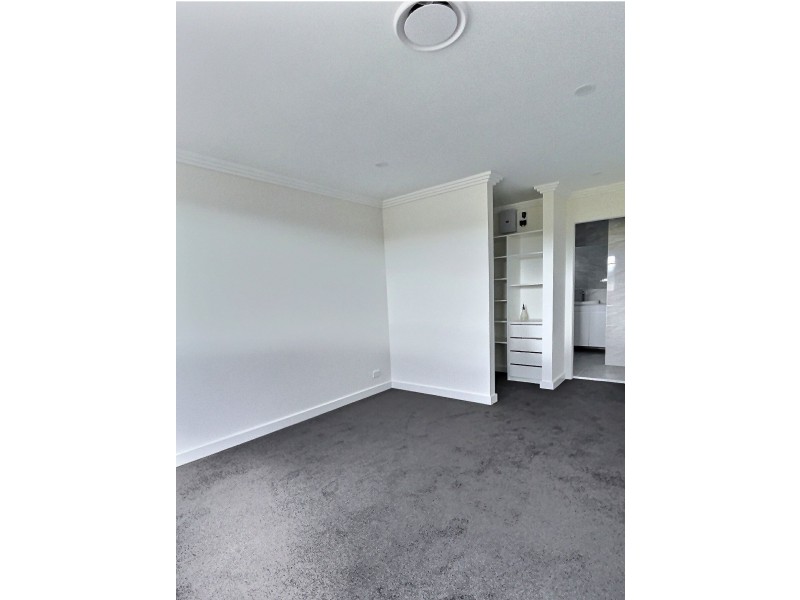 14 Seventeenth av, Austral NSW 2179