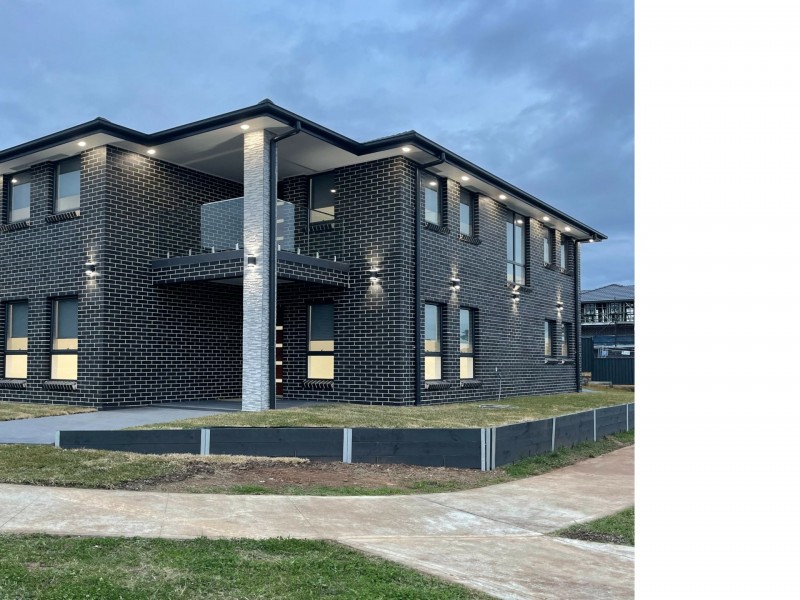 14 Seventeenth av, Austral NSW 2179