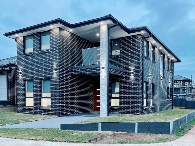 14 Seventeenth av, Austral NSW 2179