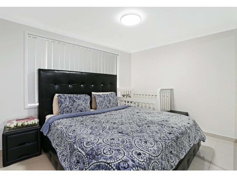 14 Missouri  St, Kearns NSW 2558