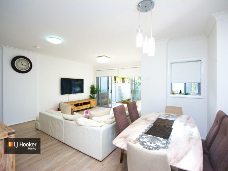 1/32 Chamberlain Street, Campbelltown NSW 2560