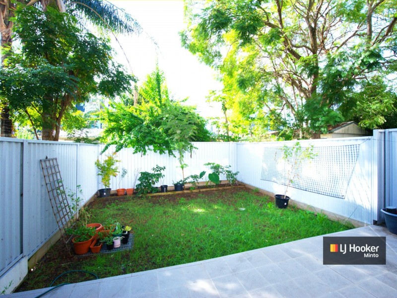 1/32 Chamberlain Street, Campbelltown NSW 2560