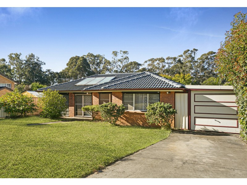 10 Amanda Place, Ingleburn NSW 2565