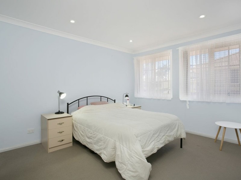 Unit 2/1-3 Meehan Place, Campbelltown NSW 2560