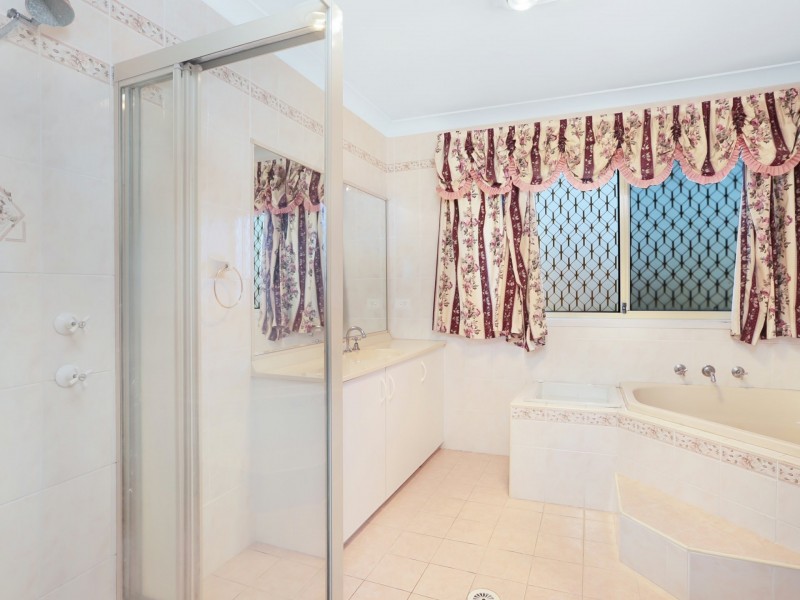 67 Guernsey Avenue, Minto NSW 2566