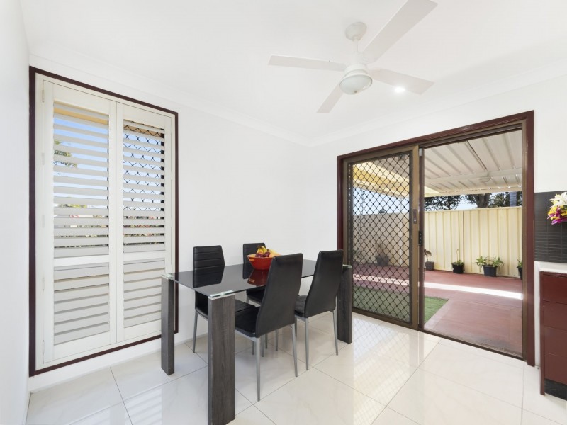 1 Rangers Road, St Helens Park NSW 2560