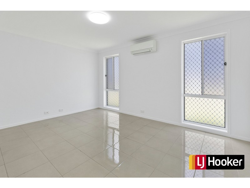 8 Perisher Circuit, Minto NSW 2566