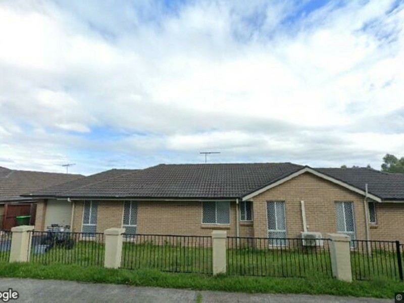 8 Perisher Circuit, Minto NSW 2566