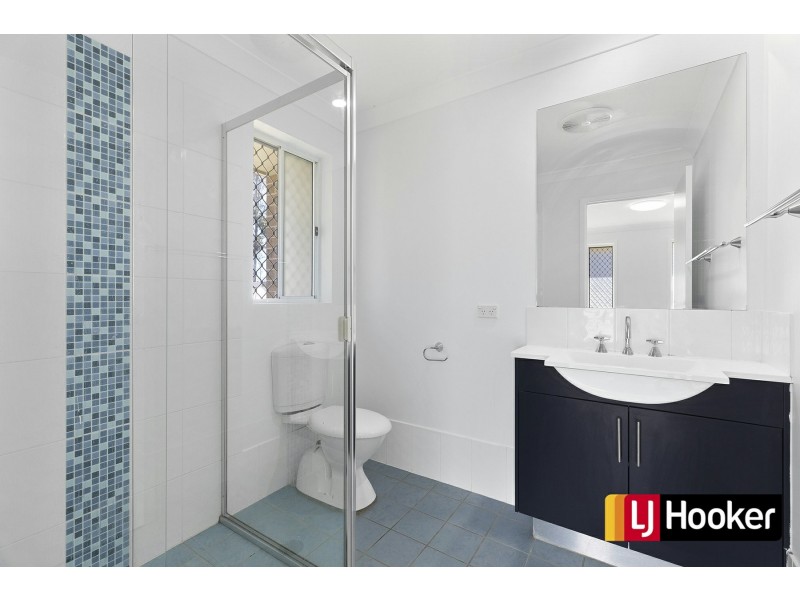 8 Perisher Circuit, Minto NSW 2566