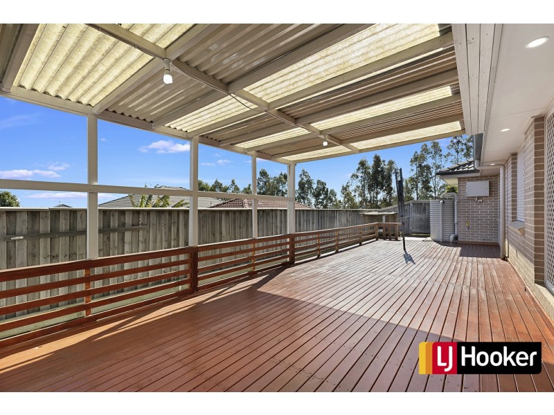 8 Perisher Circuit, Minto NSW 2566