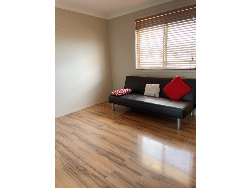 72A durham Street, Minto NSW 2566