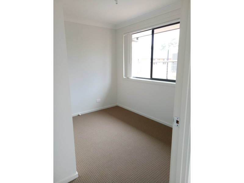 17A Crowley Boulevard, Claymore NSW 2559