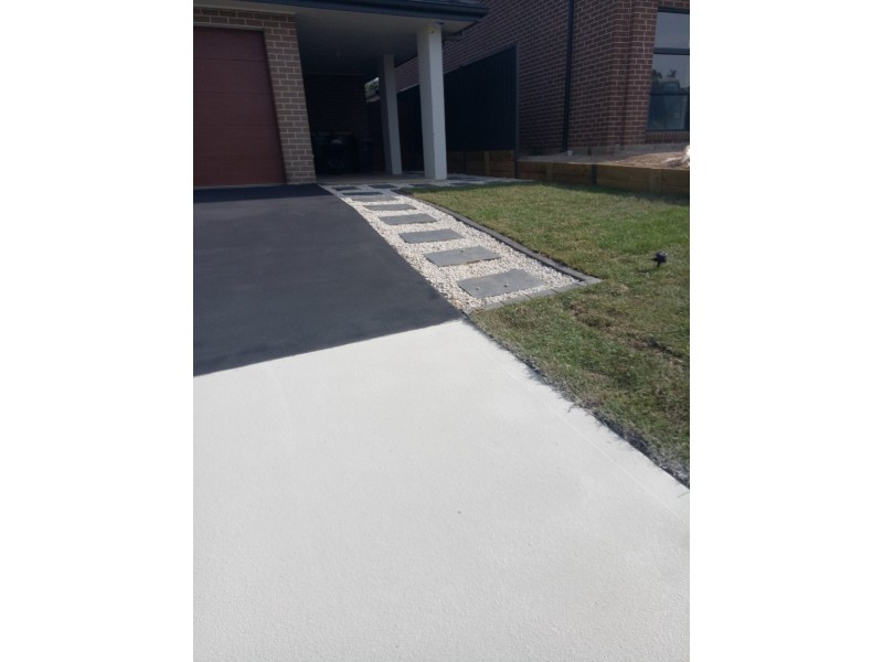 17A Crowley Boulevard, Claymore NSW 2559