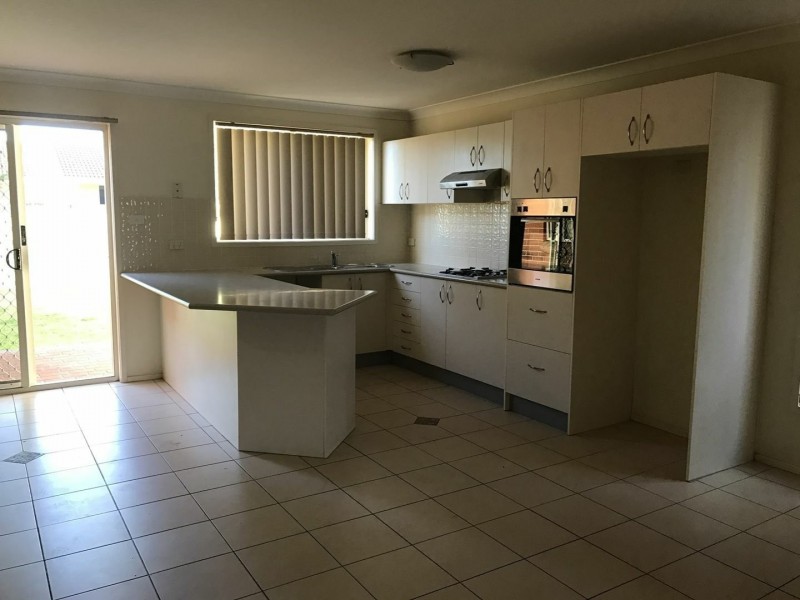 90B Oxford Road, Ingleburn NSW 2565