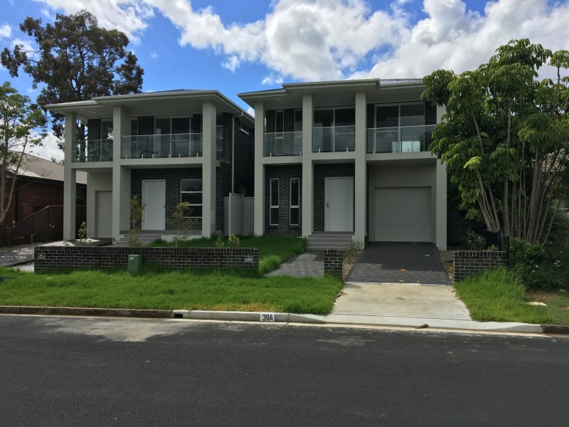 39 Clifford Crescent, Ingleburn NSW 2565