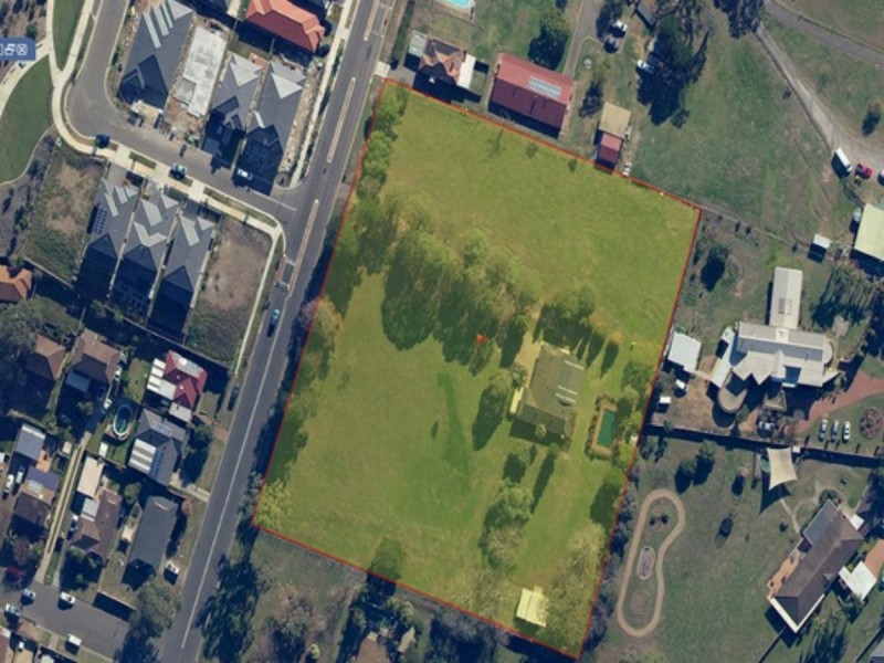 221 Eagleview Road, Minto NSW 2566