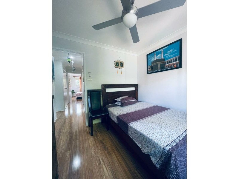 Unit 4 29 Blackwood Avenue, Minto NSW 2566