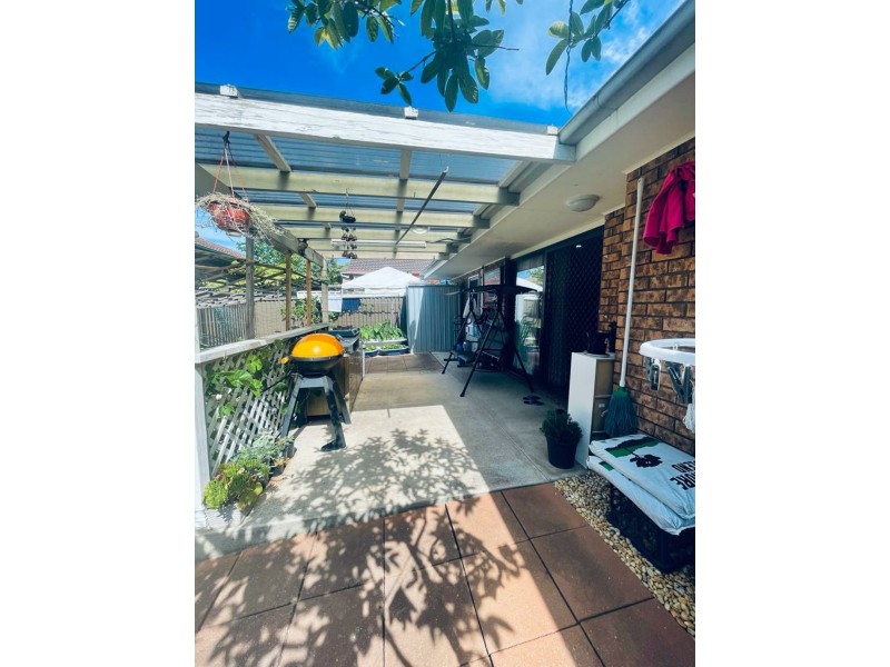 Unit 4 29 Blackwood Avenue, Minto NSW 2566