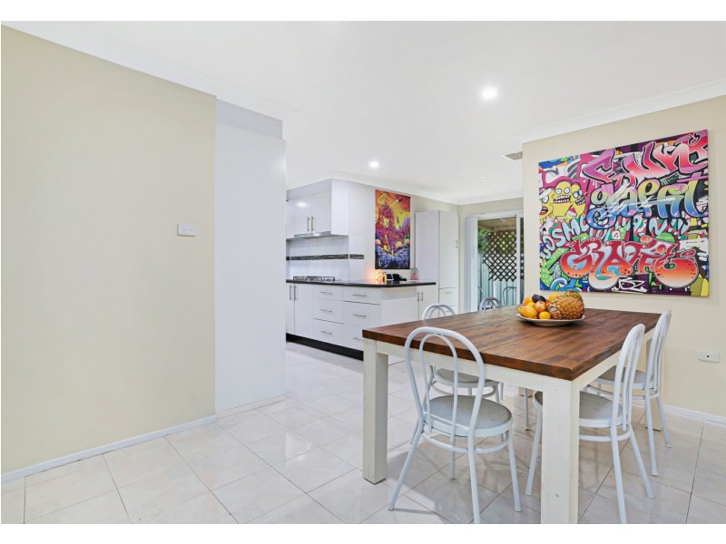 79 Stromeferry Cres, St Andrews NSW 2566