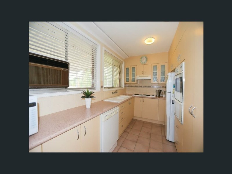 26 Bunbury Road, Macquarie Fields NSW 2564