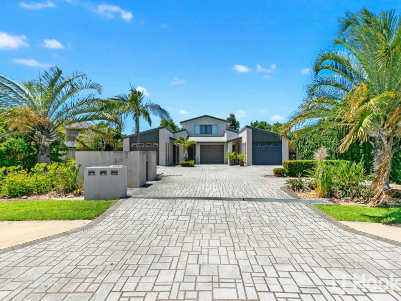 2 Dromedary Place, Macquarie Links NSW 2565