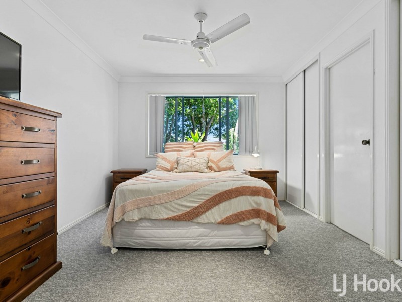 2 Dromedary Place, Macquarie Links NSW 2565