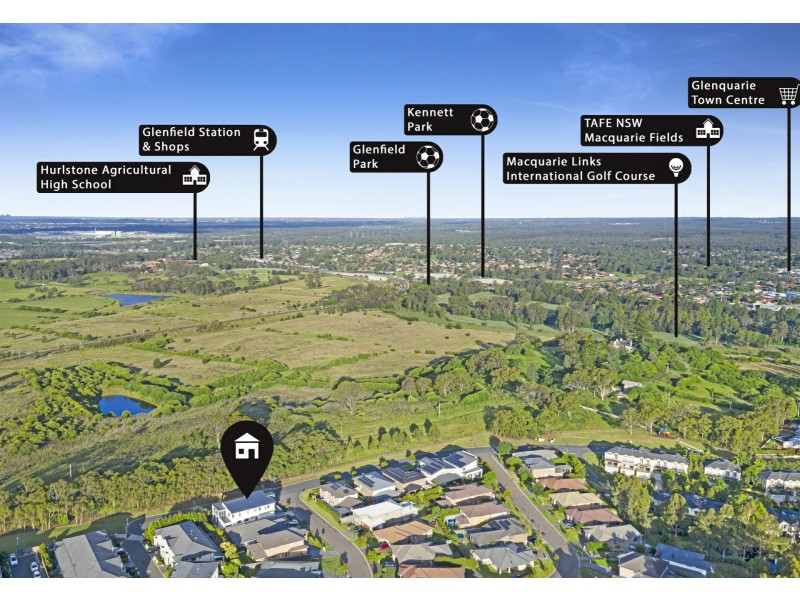 2 Dromedary Place, Macquarie Links NSW 2565