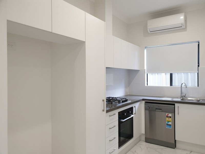 33A Chaperon Crescent, Minto NSW 2566