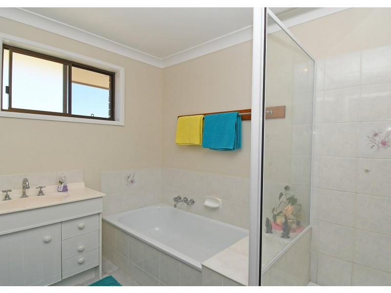 1 Bowe Place, Oran Park NSW 2570